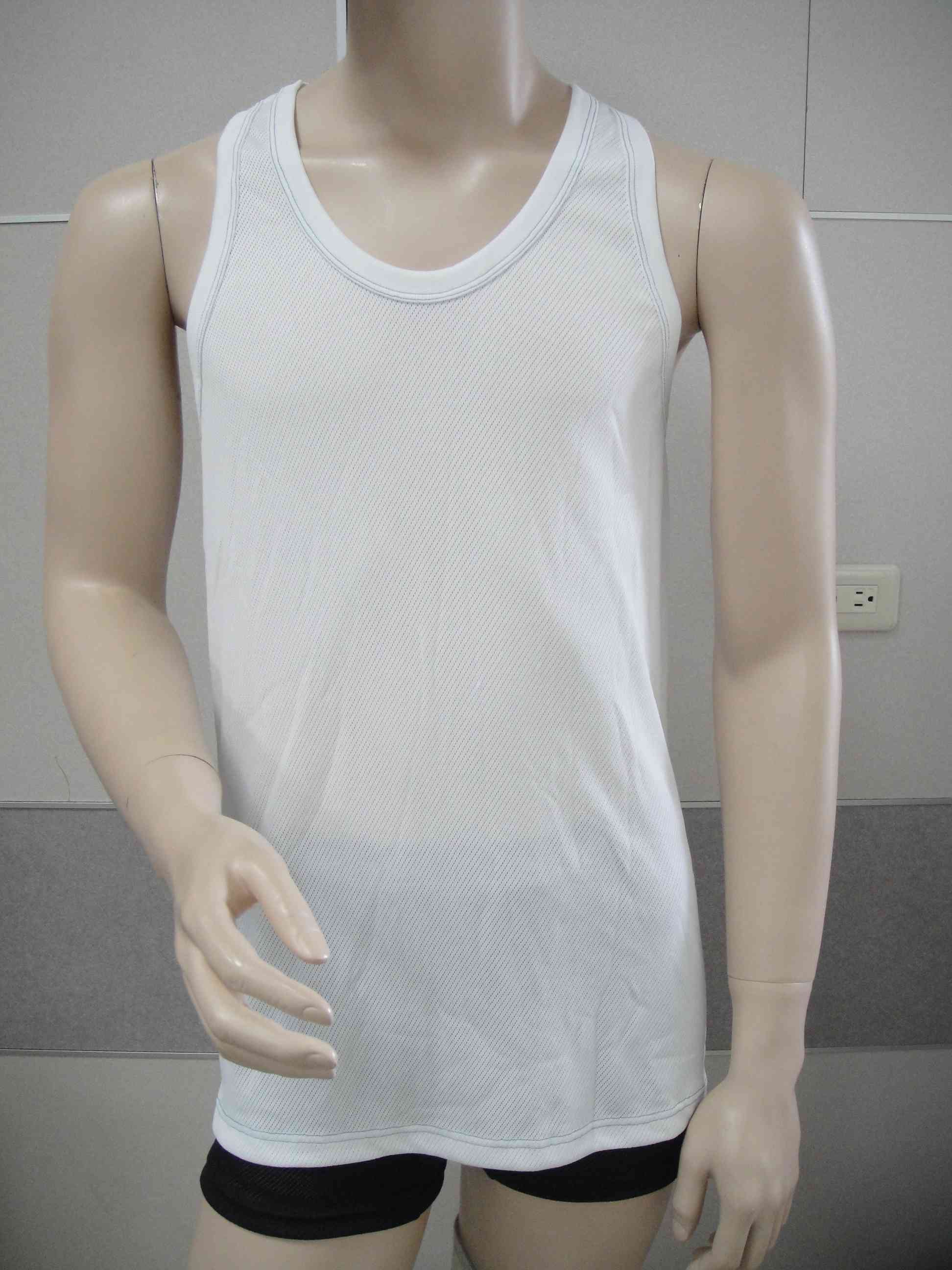 男生吸排運動挖背背心