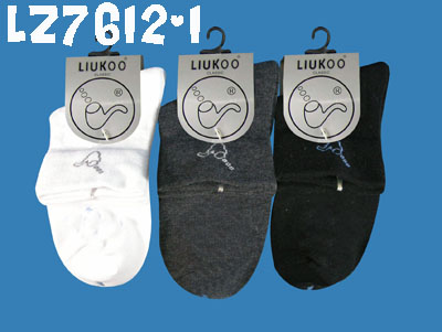 LIUKOO寬口休閒短襪