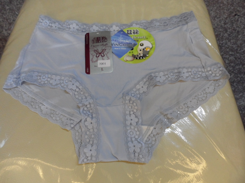 大蕾絲涼感內褲