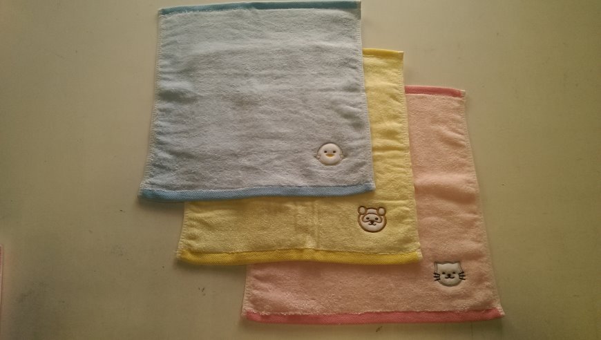 動物絨面刺繡方巾