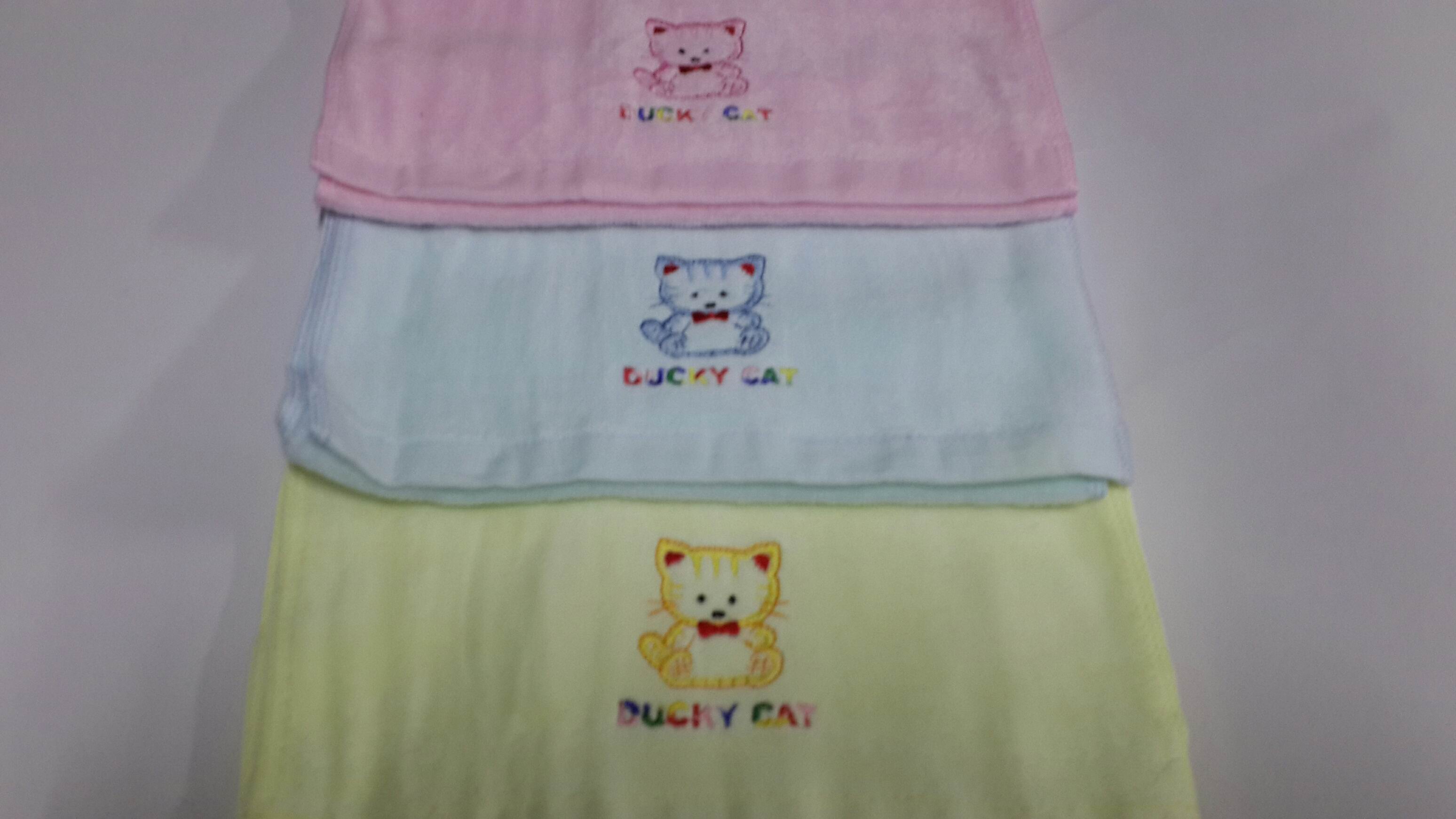 刺繡貓咪童巾