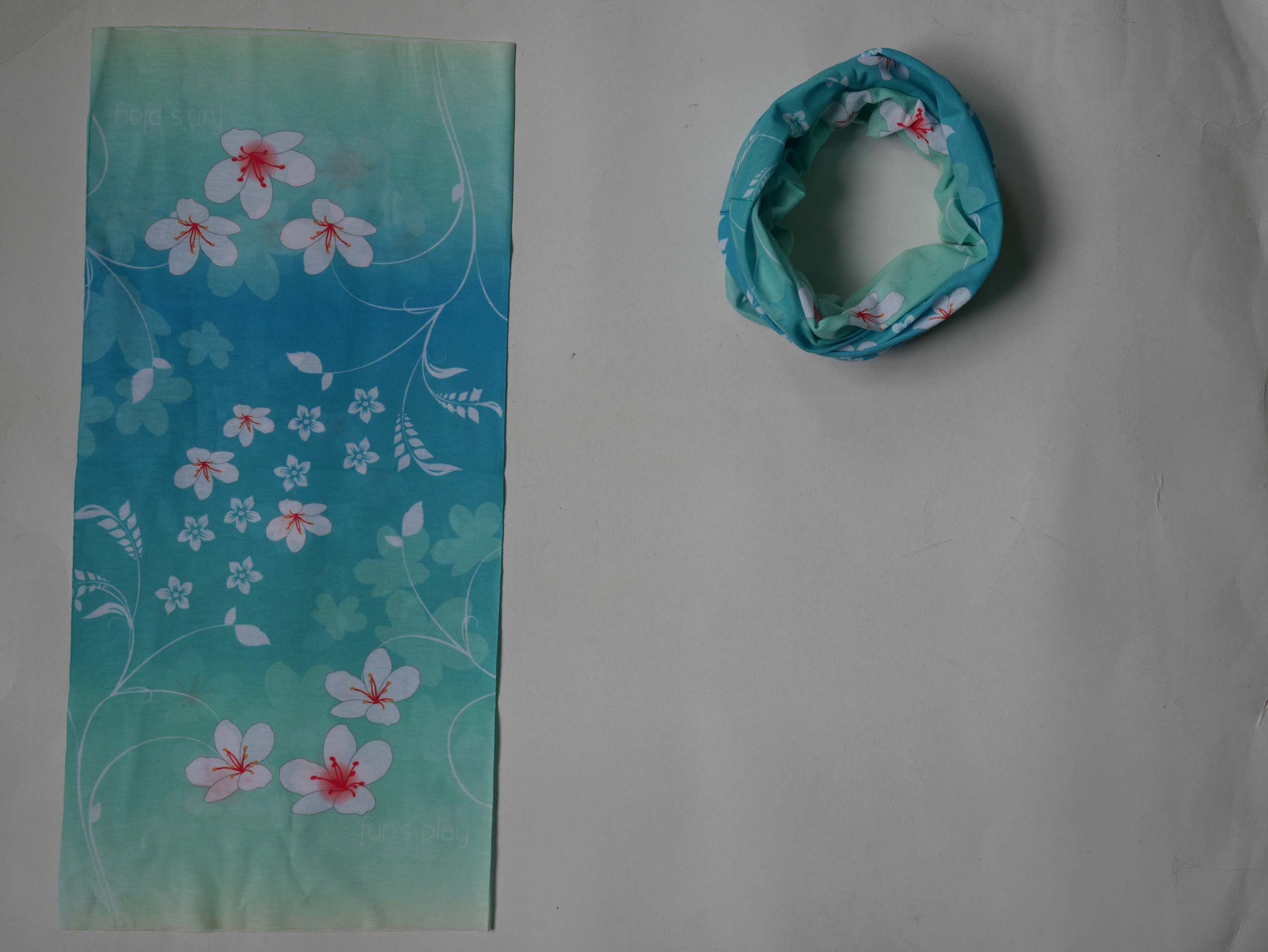 藍綠油桐花
