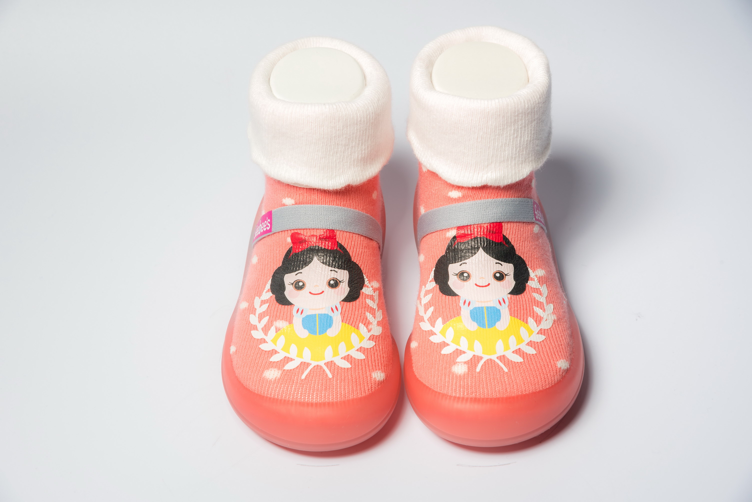 白雪飛飛