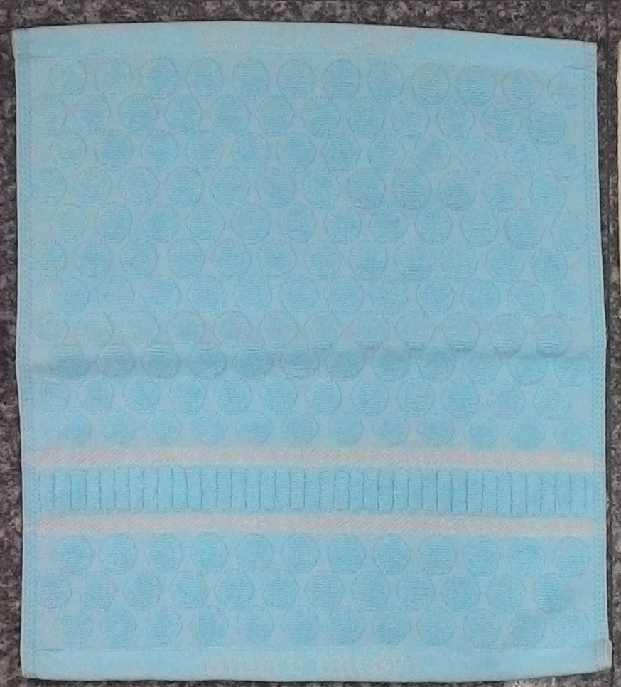 朝氣素色凹凸方巾