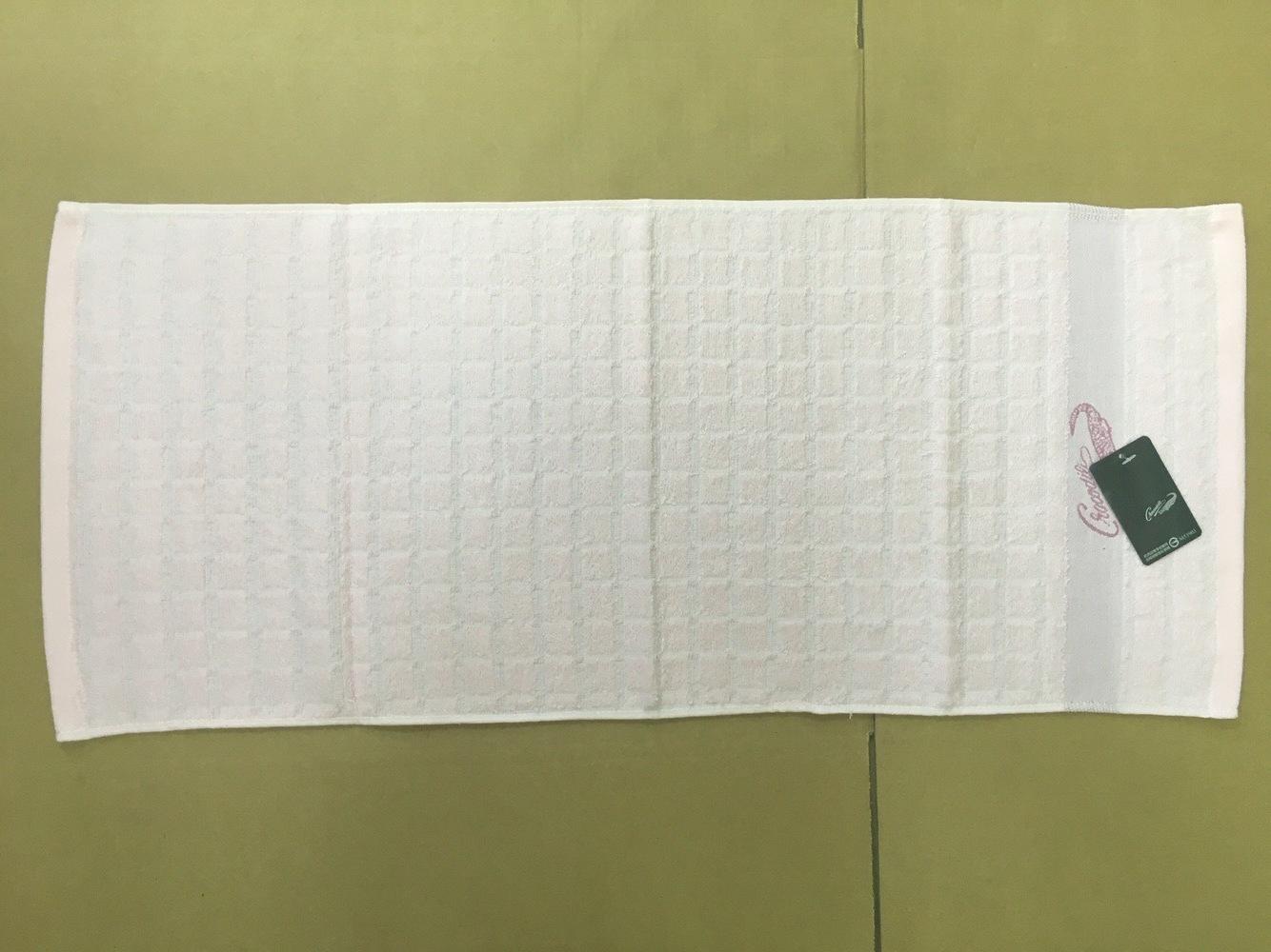 緞提鱷魚毛巾