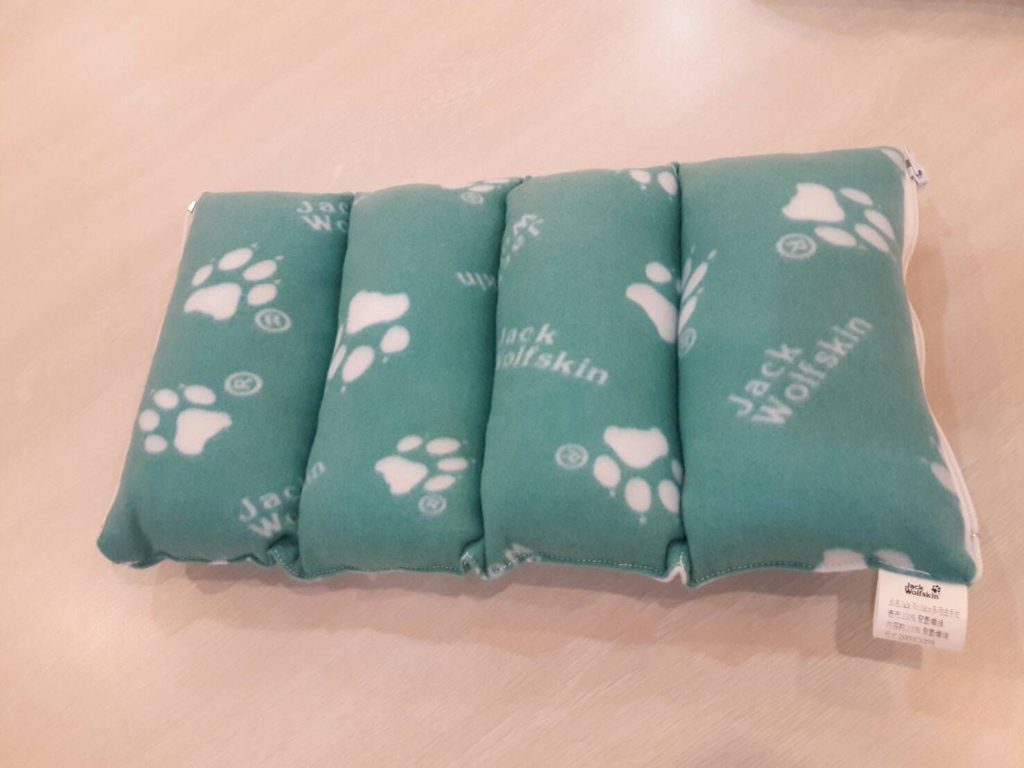 Jack Wolfskin多用途手枕(長 44 * 寬 24)