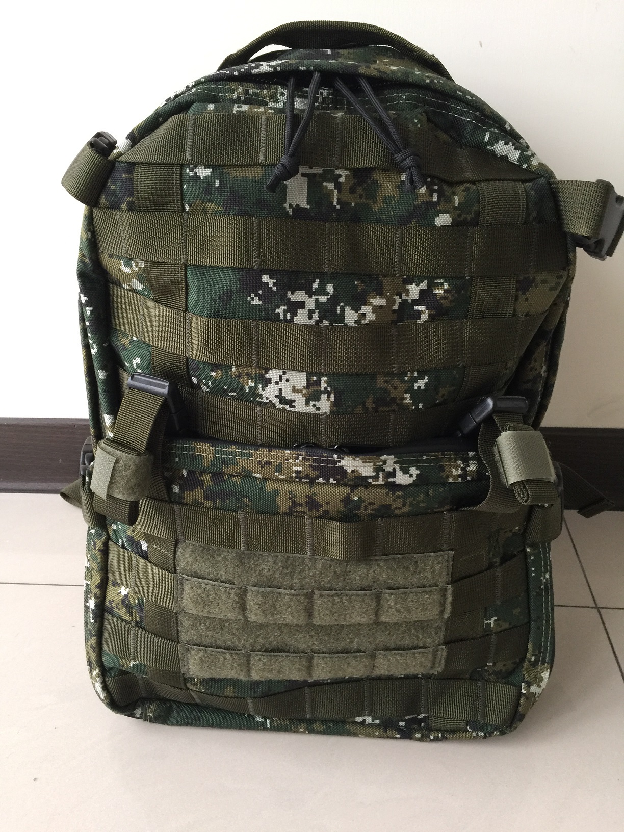 第二代二合一行軍椅背包(不含椅子)
