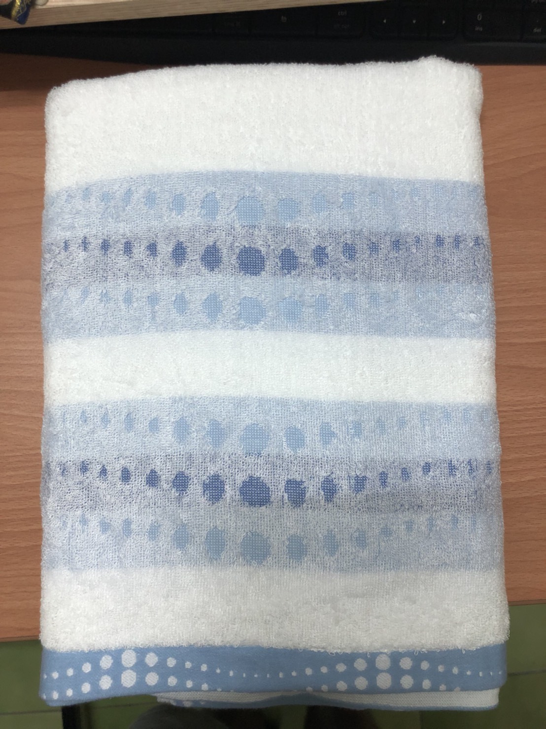 水玉波浪浴巾