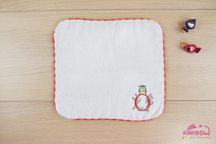 105SF剪絨刺繡方巾O貓頭鷹