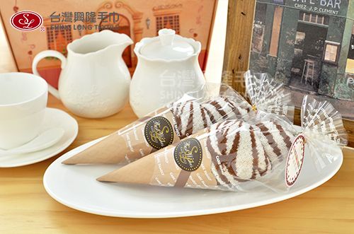 拿鐵咖啡甜筒毛巾