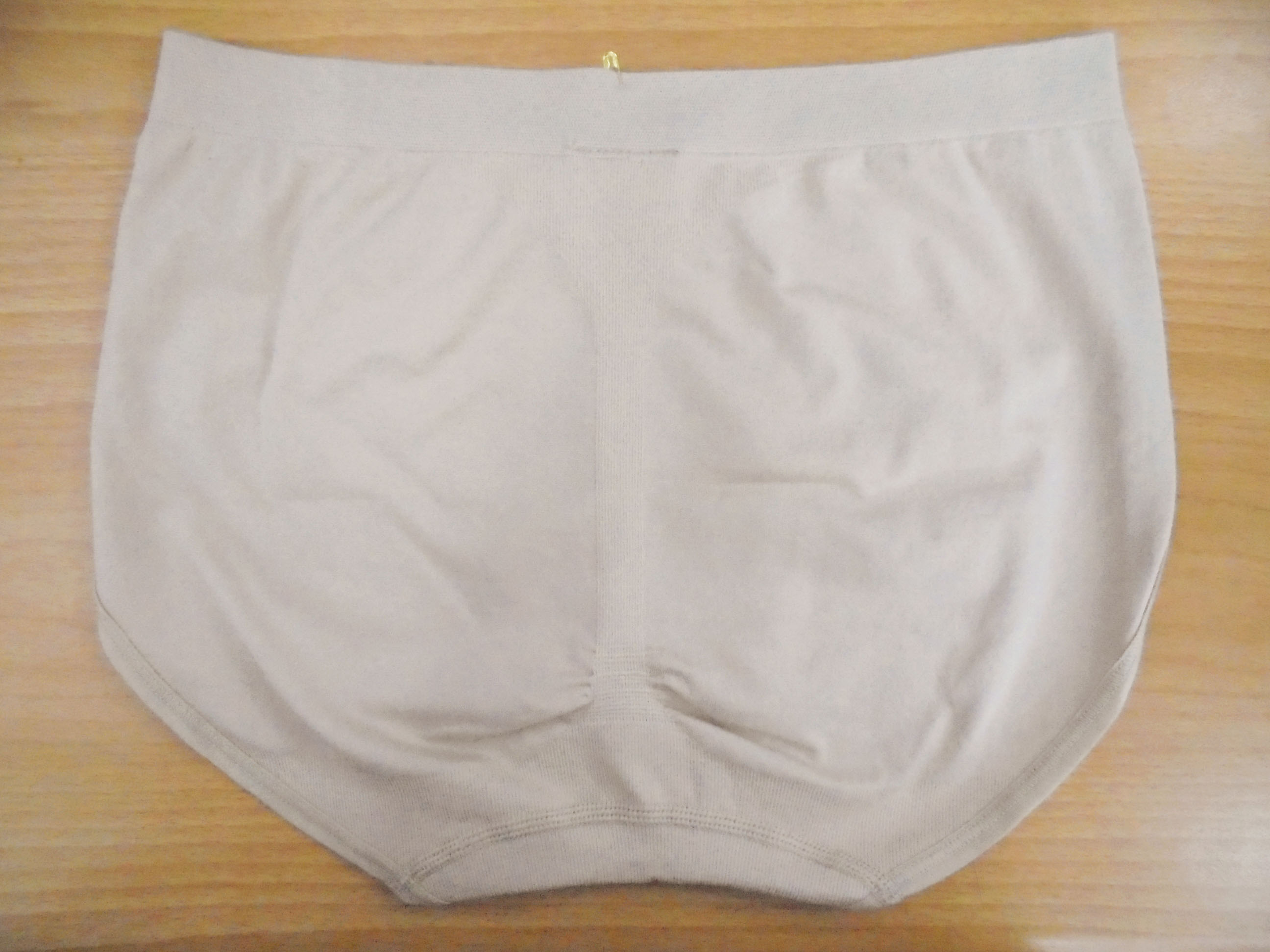 女涼感排汗中腰三角褲