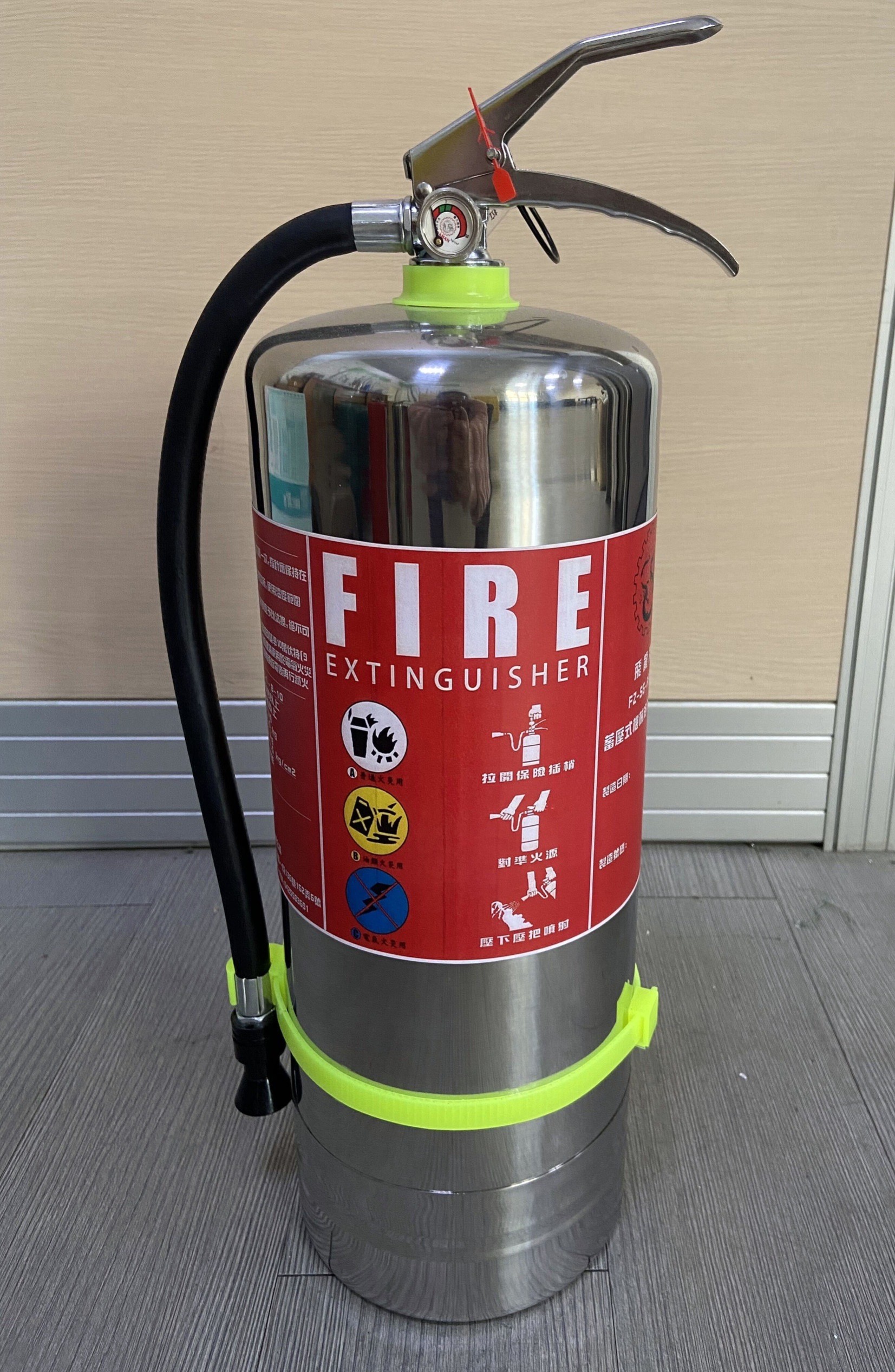 機械泡沫滅火器