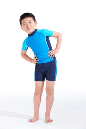 男童泳裝