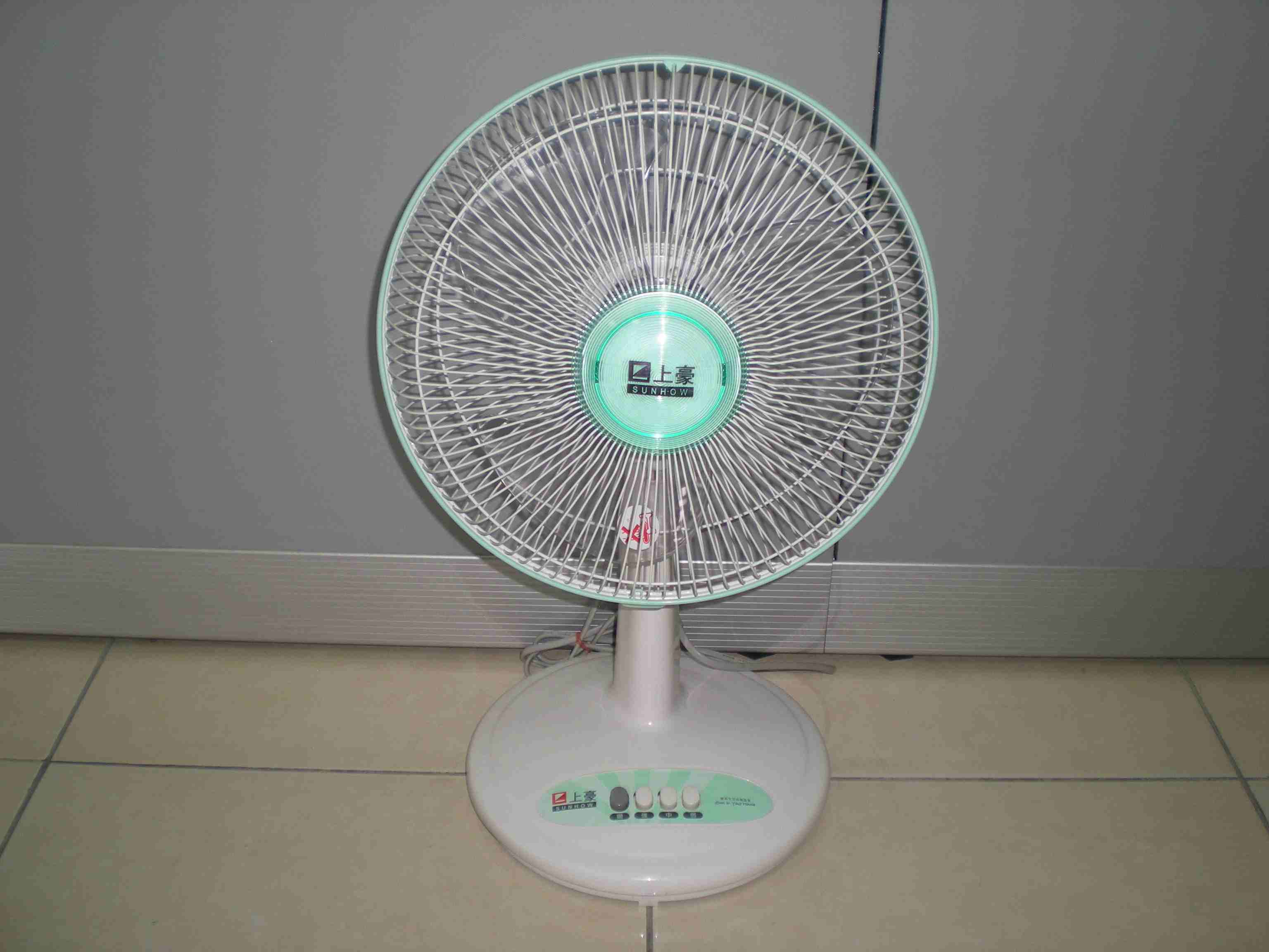 機械式塑膠扇