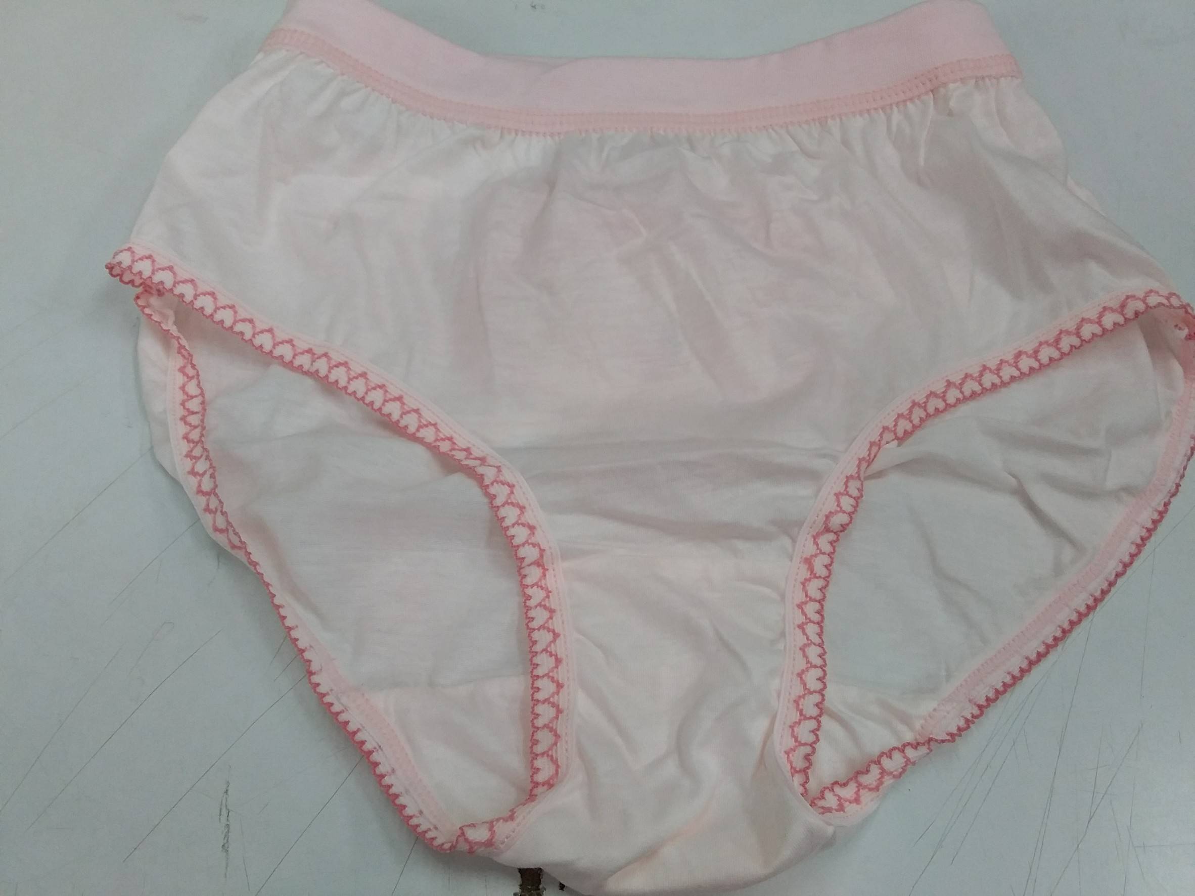 女童三角褲