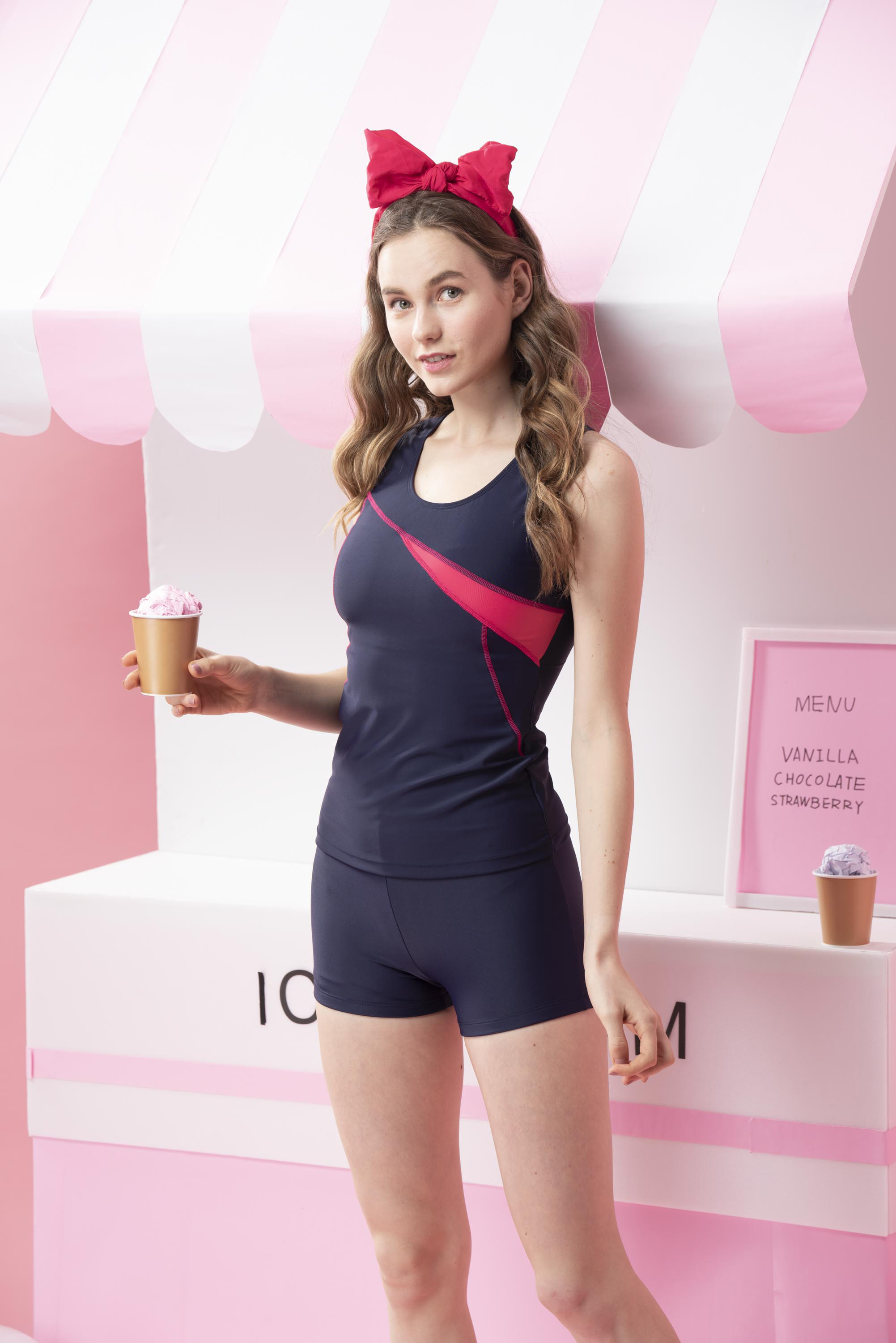 大女兩截式泳裝