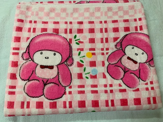 格子娃娃熊印絨浴巾