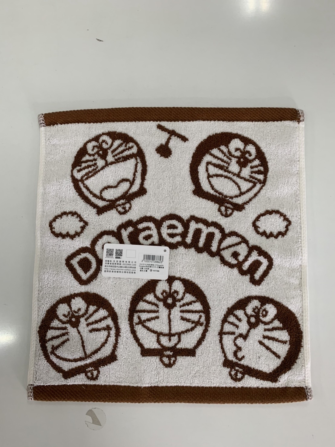 DA102-2Doraemon 色紗緹花方巾-百變表情