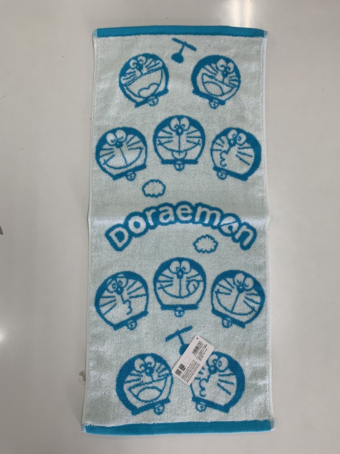 DA302-1Doraemon 色紗緹花毛巾-百變表情