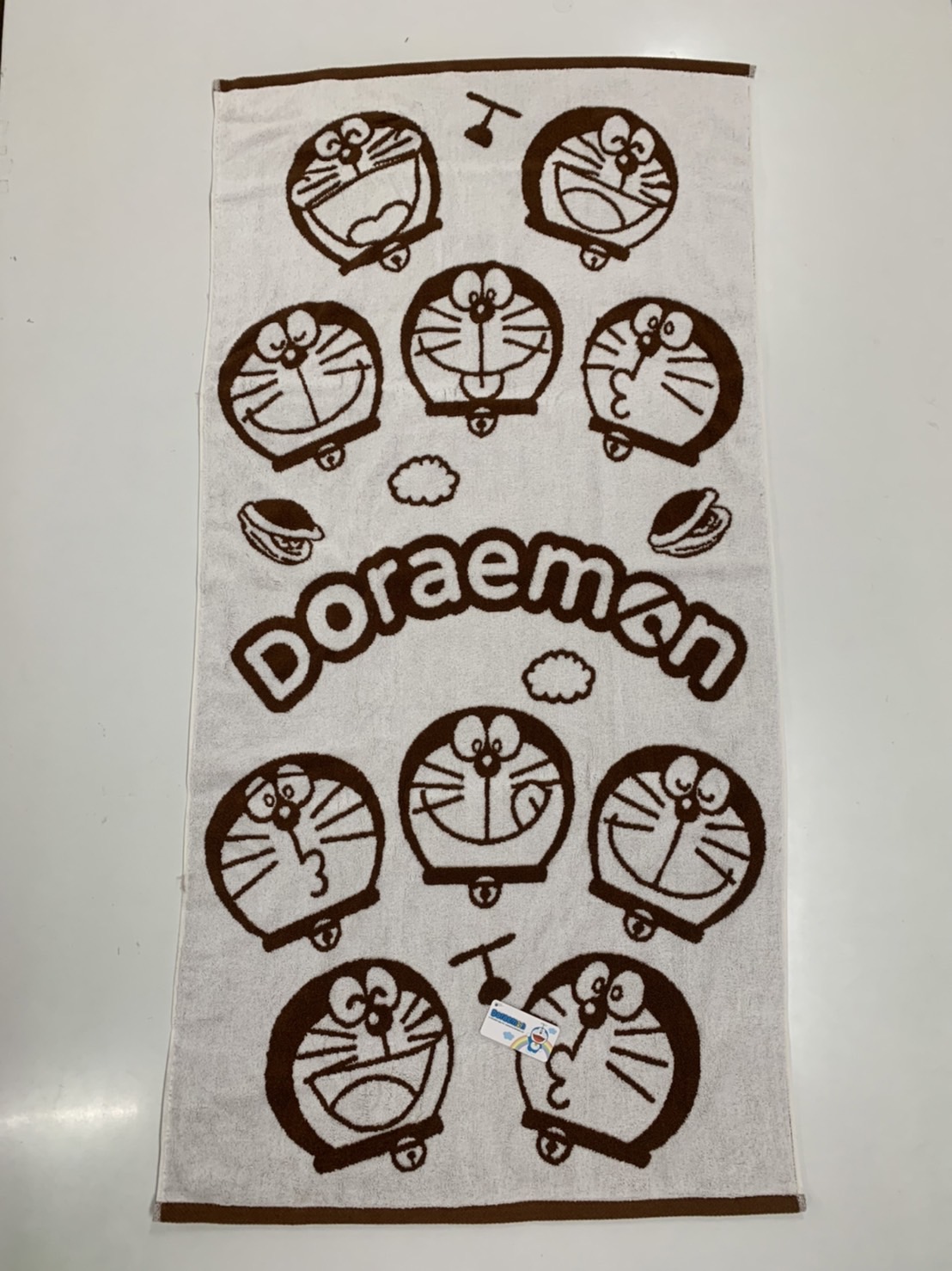 DA402-2Doraemon 色紗緹花浴巾-百變表情