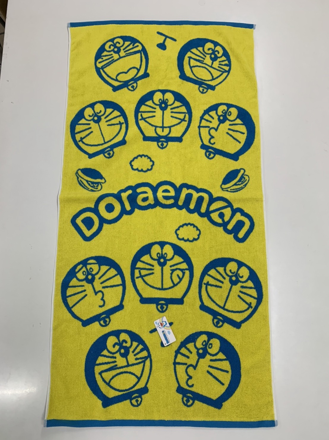DA402-3Doraemon 色紗緹花浴巾-百變表情
