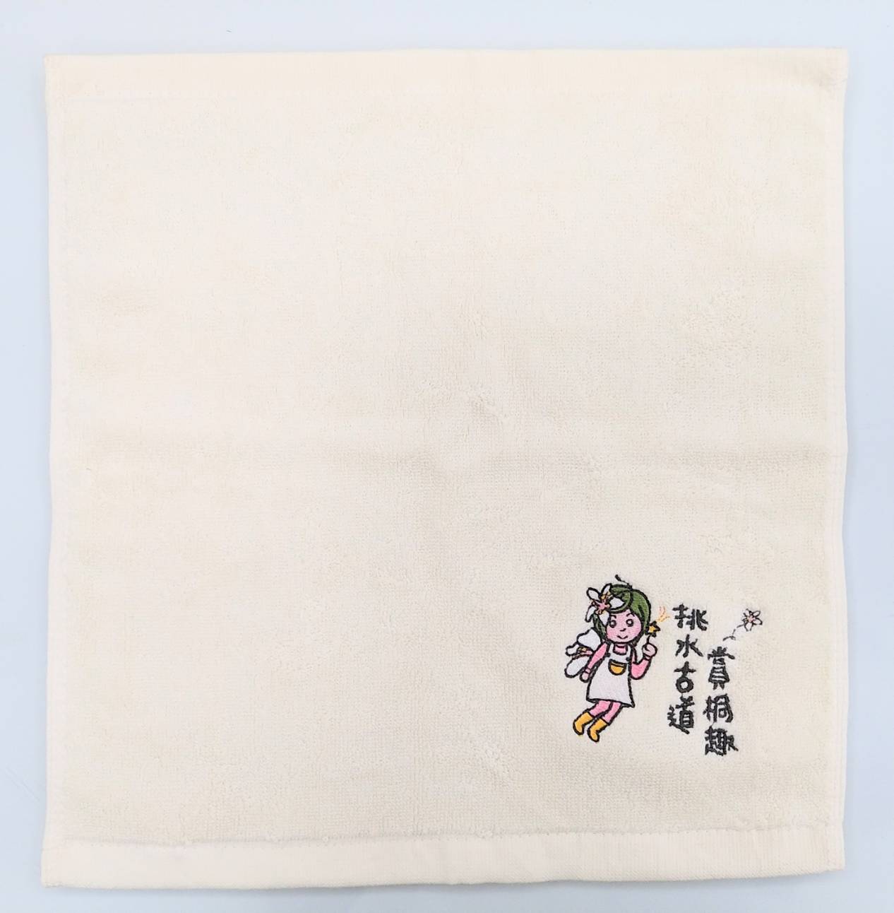 挑水古道賞桐趣方巾-繡深灰字