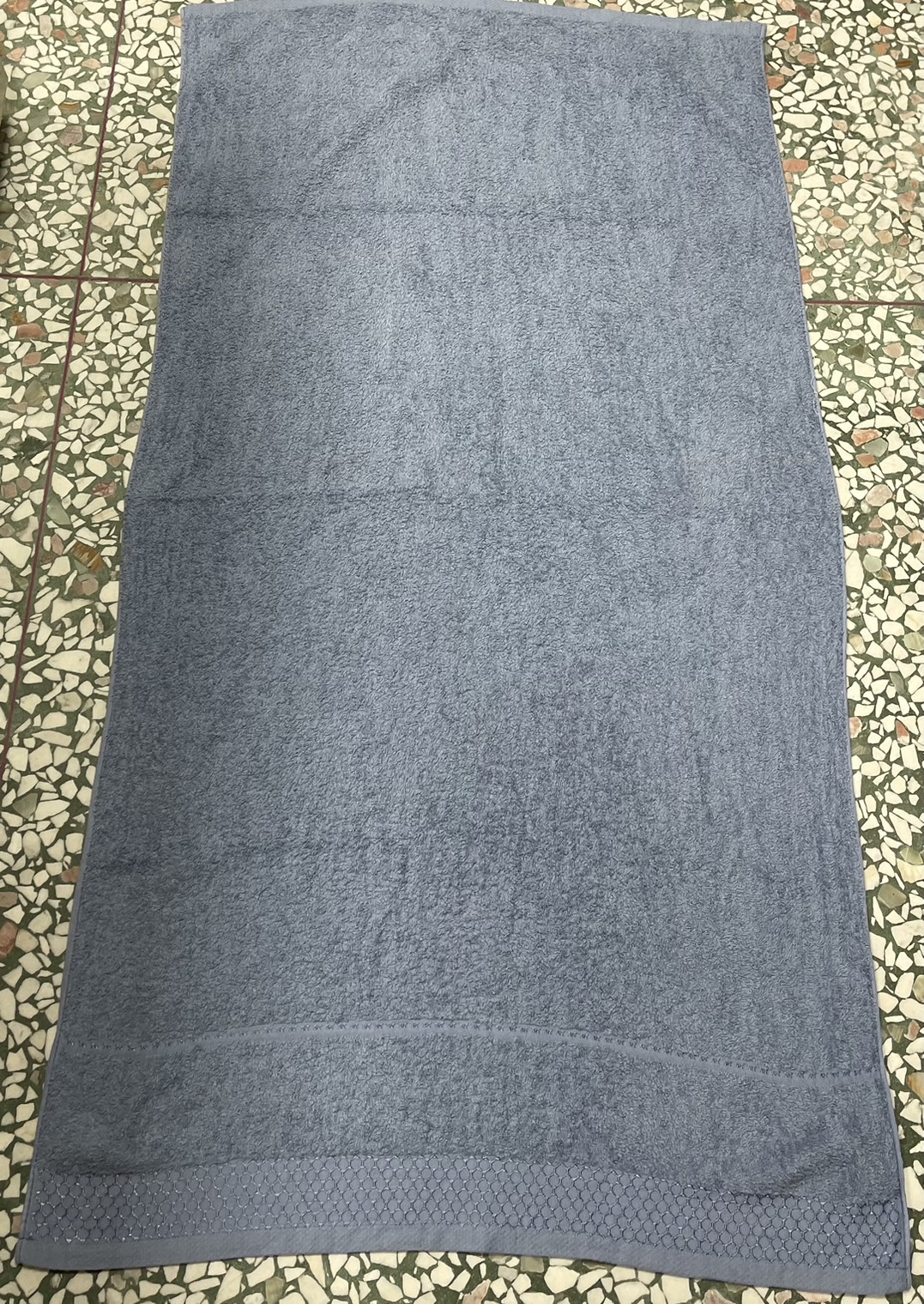 320