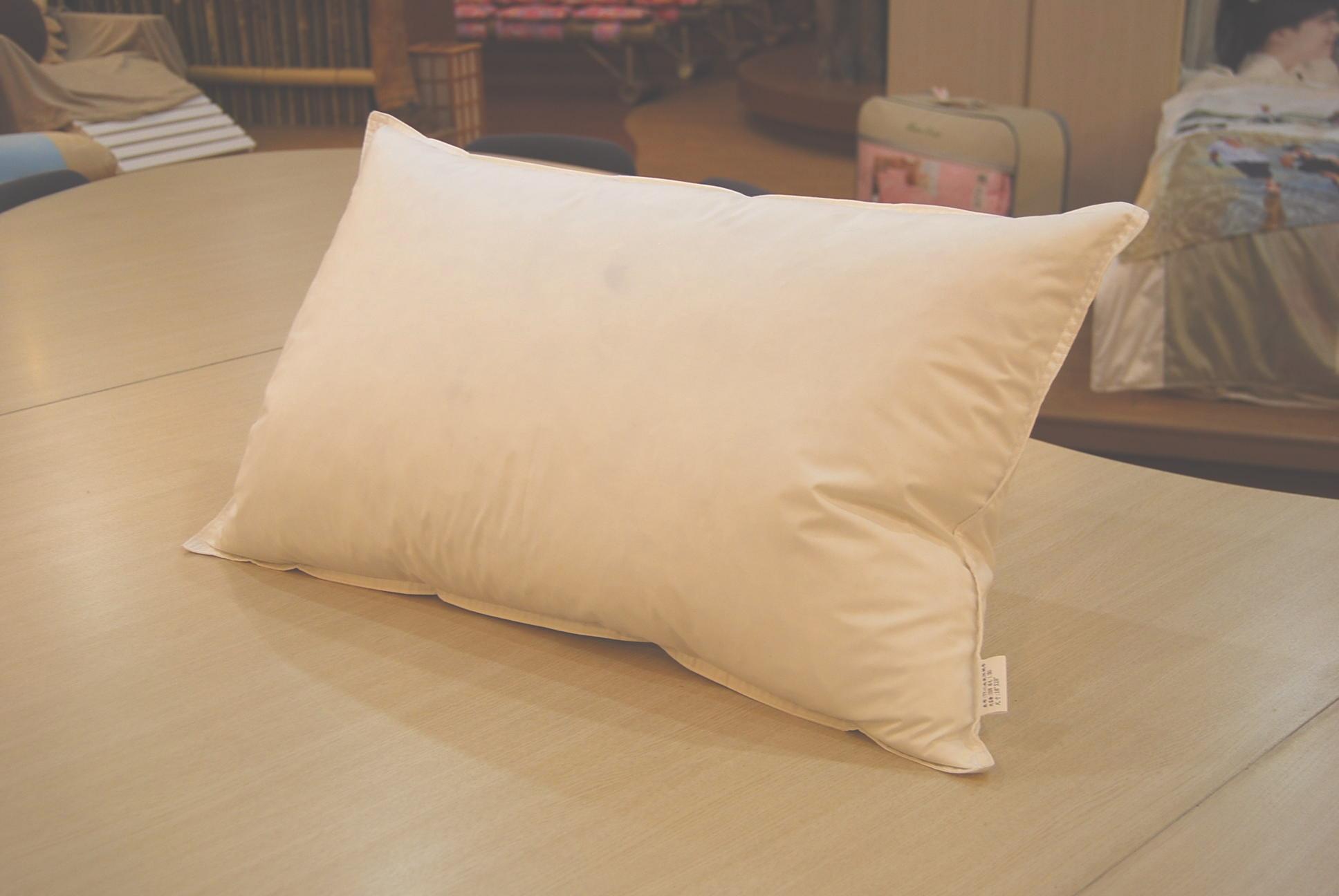 羽絨枕