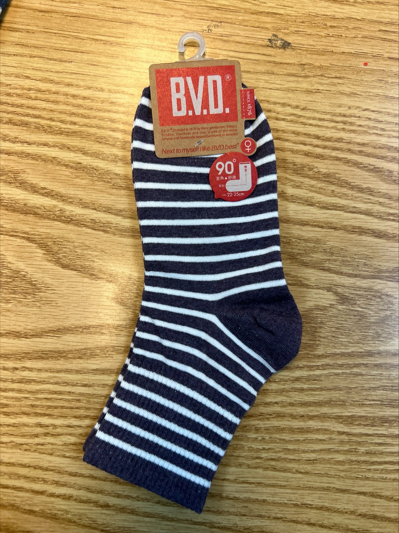 B.V.D.1/2條紋直角女襪