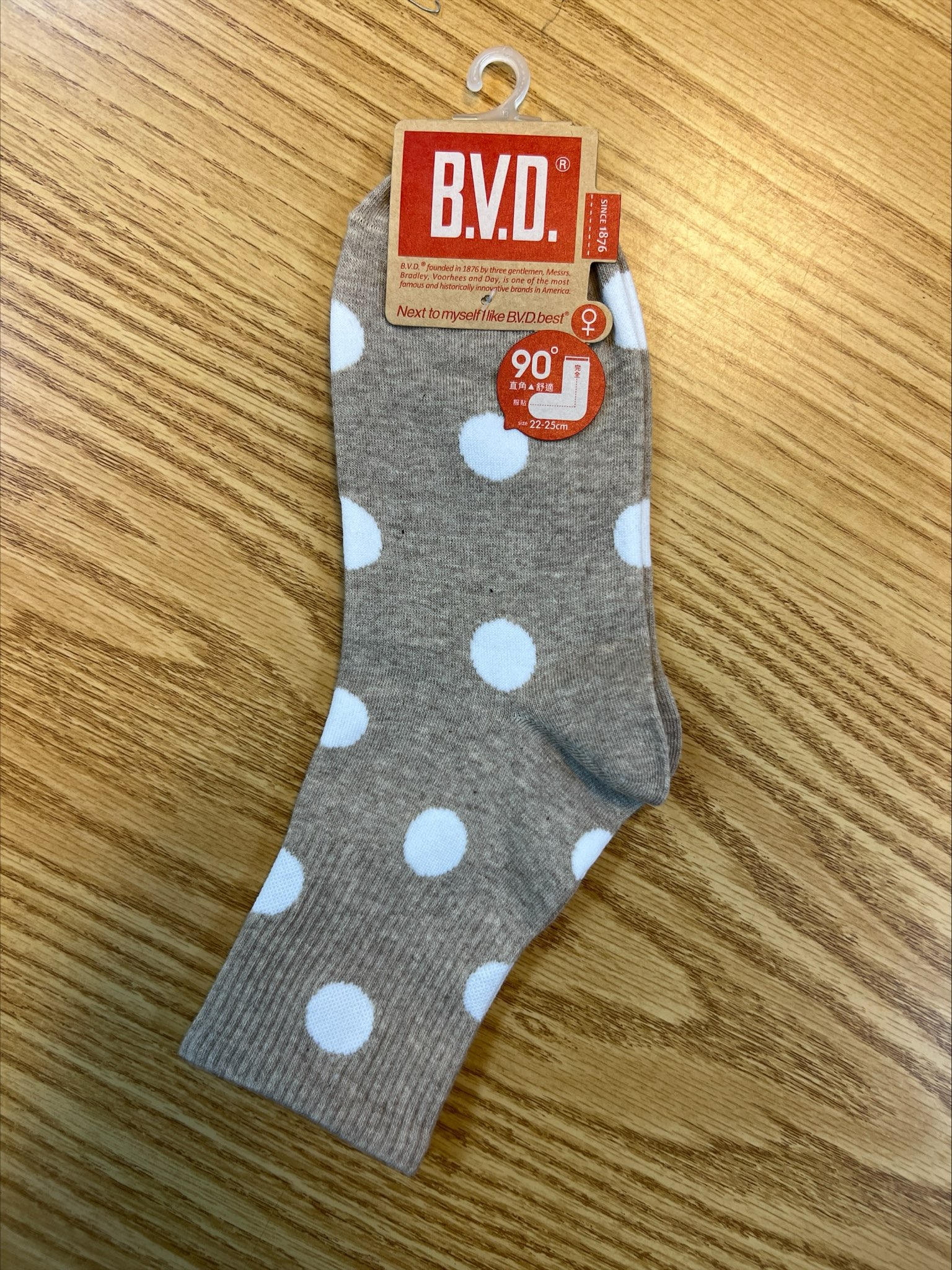 B.V.D.1/2圓點直角女襪