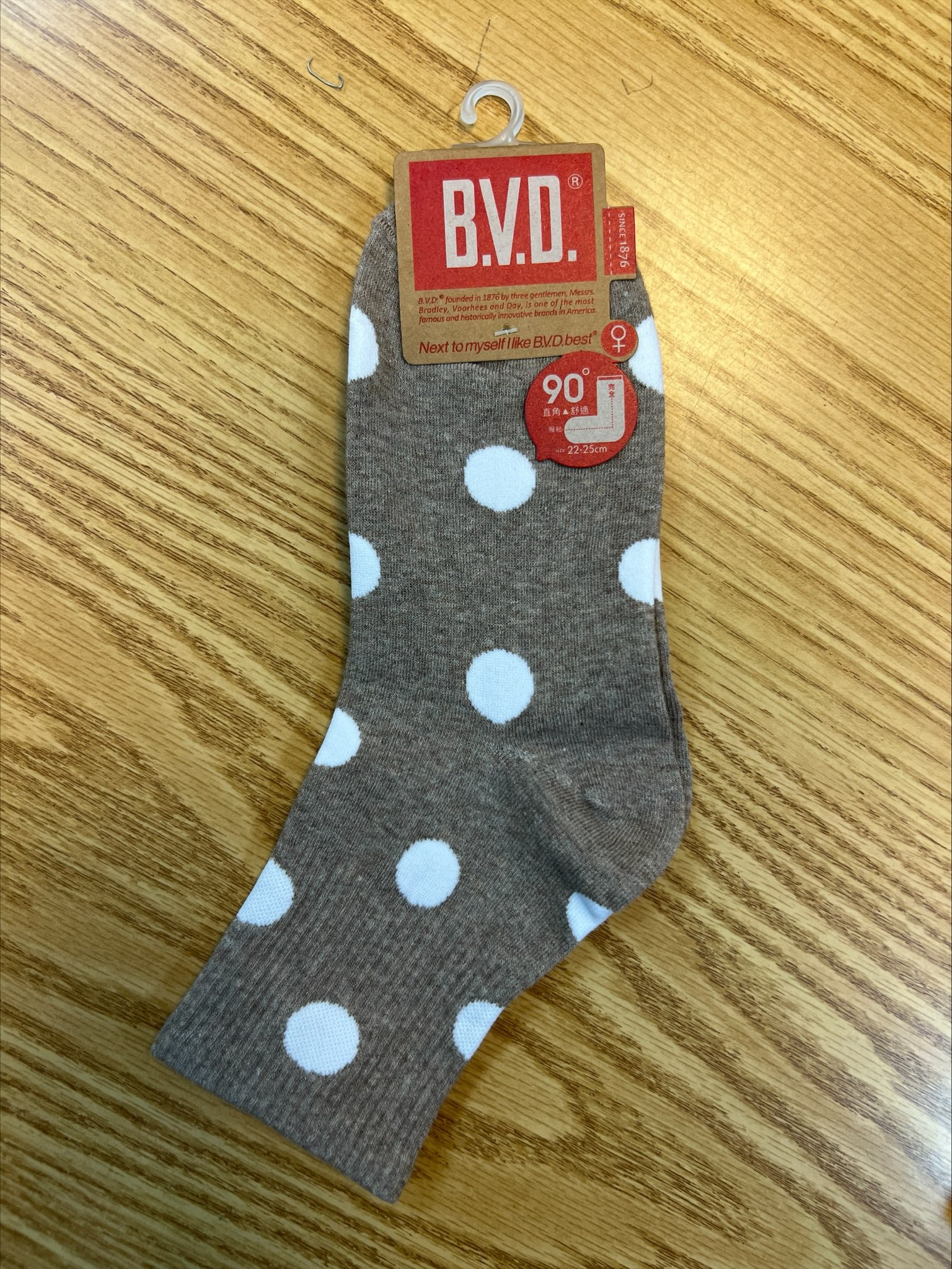 B.V.D.1/2圓點直角女襪