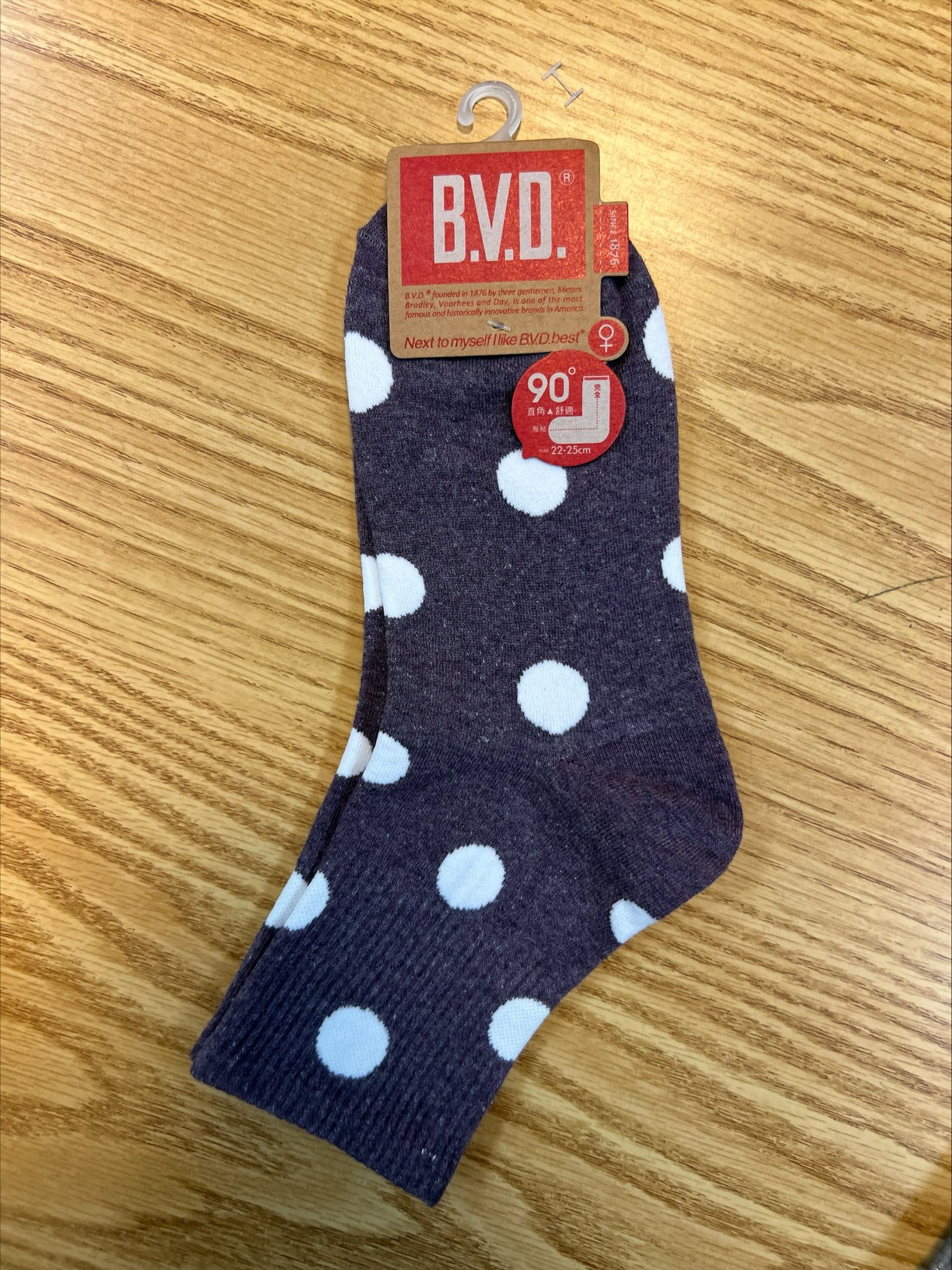 B.V.D.1/2圓點直角女襪