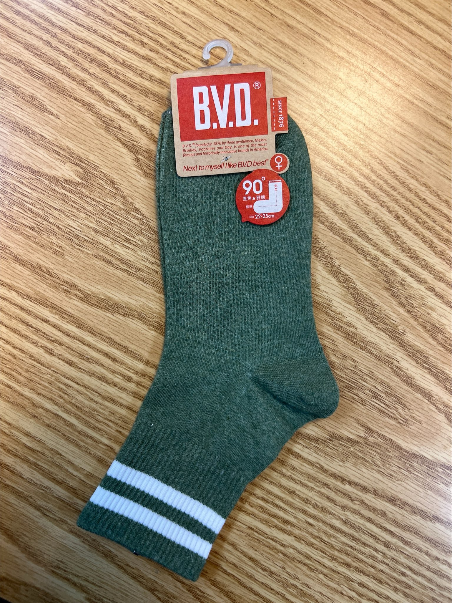 B.V.D.3/4雙條直角女襪