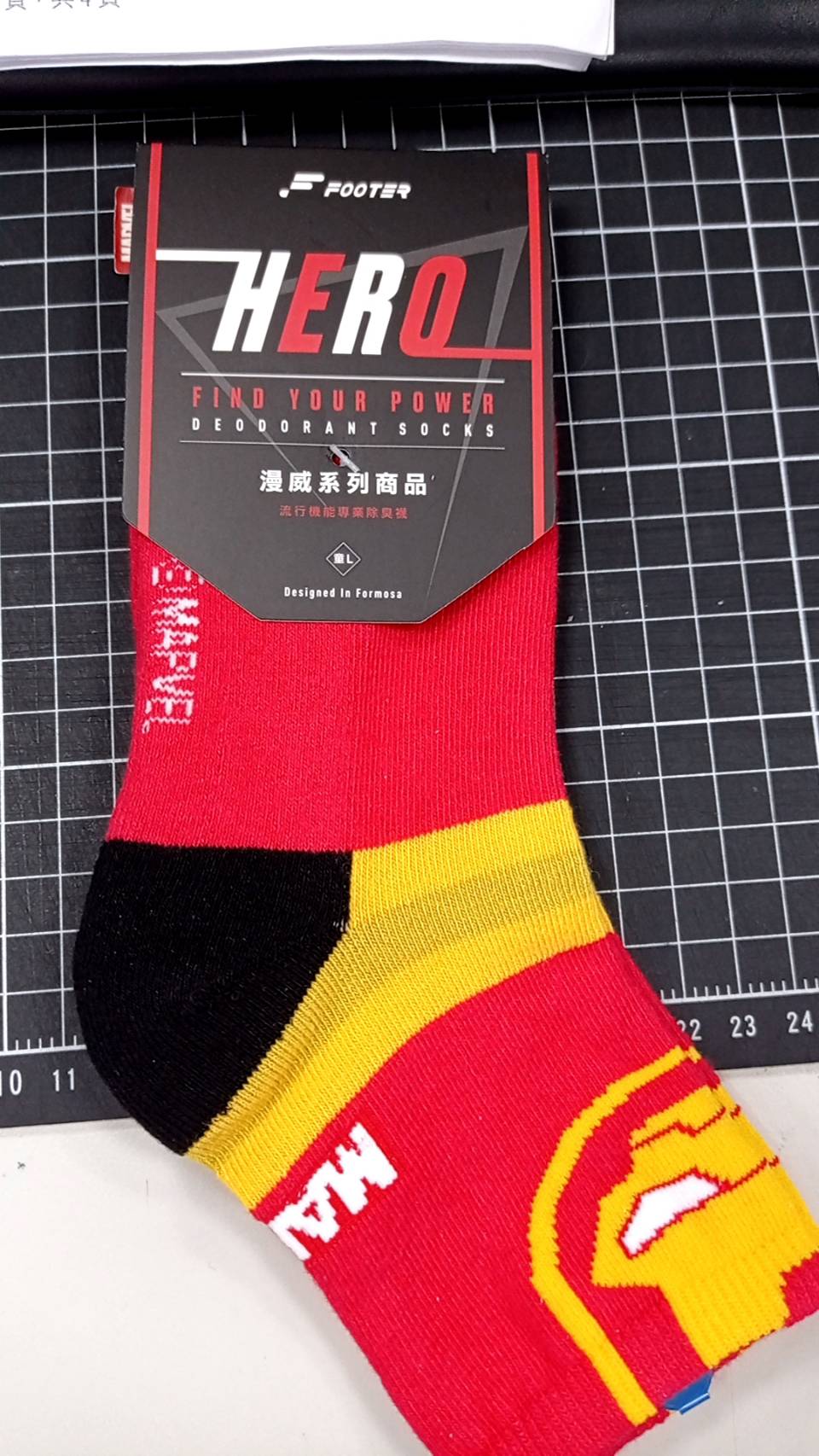 MARVEL．運動氣墊襪鋼鐵人款（童）L