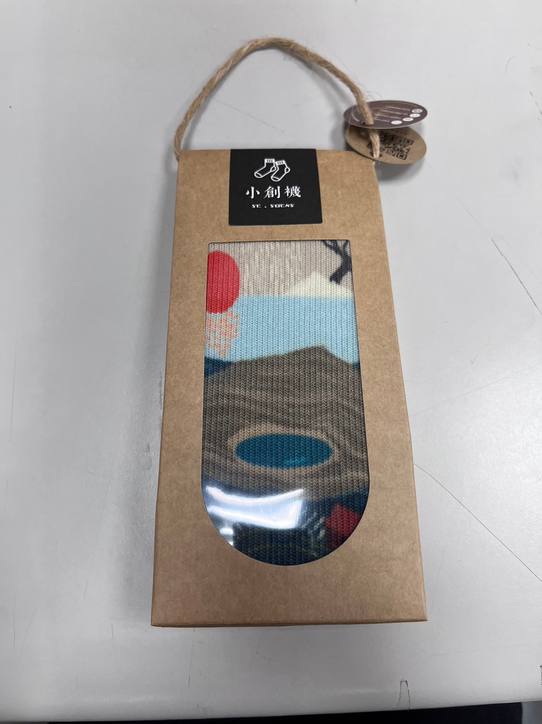 小創襪-咖啡紗3D科技機能襪-百岳之美-嘉明湖