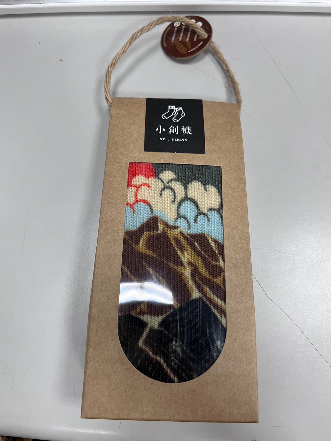 小創襪-咖啡紗3D科技機能襪-百岳之美-北大武山