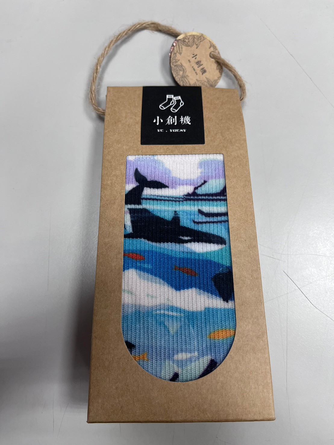 小創襪-咖啡紗3D科技機能襪-地球暖襪-虎鯨
