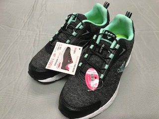 運動鞋