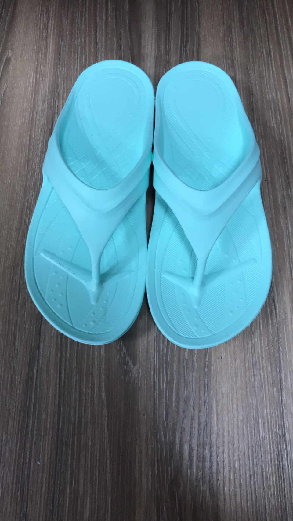 夾腳拖鞋