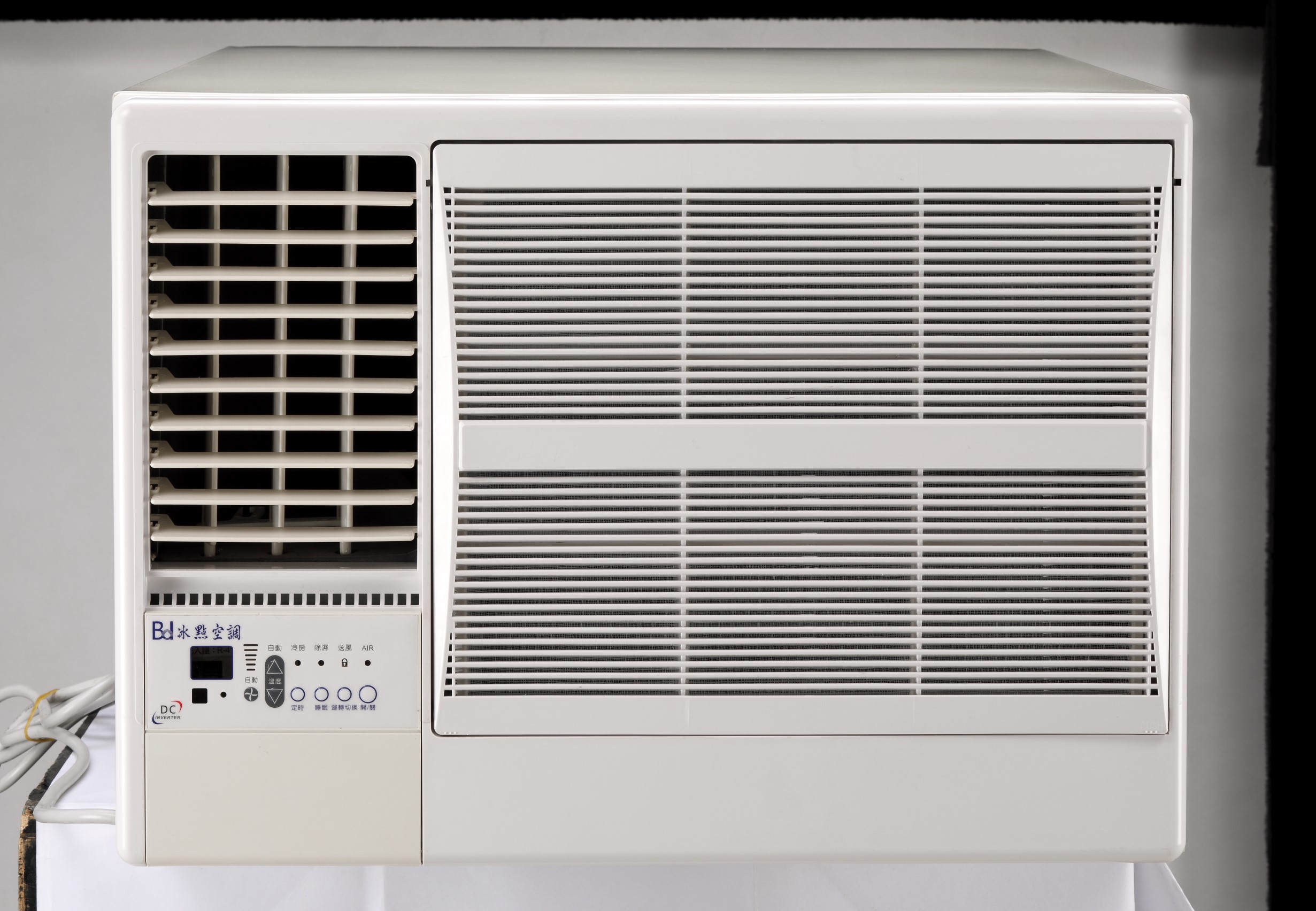 窗型冷氣機