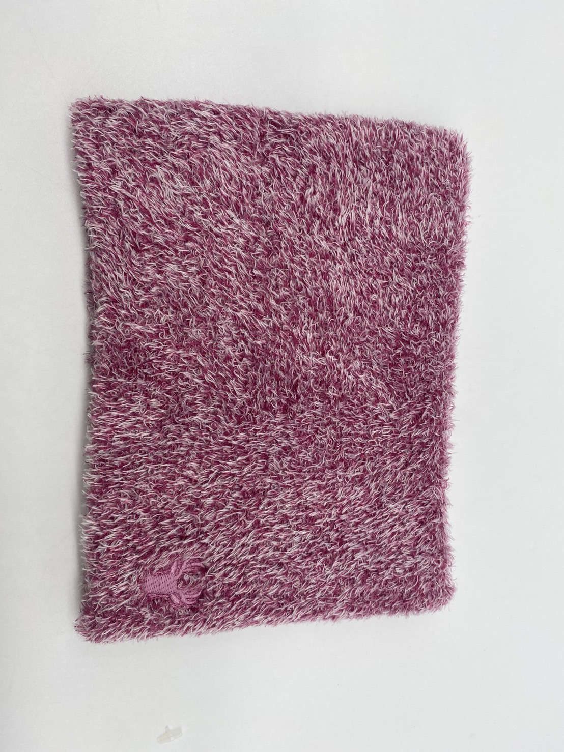 CB素面羽毛刺繡柔感圍脖酒紅