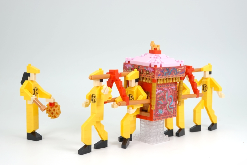 白沙屯媽祖粉紅超跑